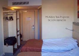 Wireless internet access (surcharge) keeps you connected, and. Holiday Inn Express Schwabach Zimmer Aufnahme Von Holiday Inn Express Nurnberg Schwabach Tripadvisor
