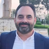 70+ perfiles de «J. Leon»