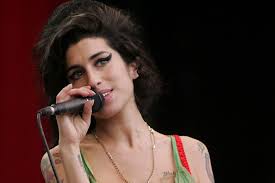 She's helped shape the recovery programmes. Amy Winehouse Achter Todestag Mutter Und Freunde Gedenken Der Sangerin Gala De