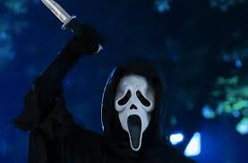 Director wes craven also talks briefly about the plot of his new horror movie. Scream Resurrection Images Feature Return Of The Classic Ghostface Mask Bloody Disgusting