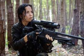 Alice braga is a brazilian actress who has appeared in such films as i am legend and predators. Predators 2010