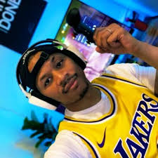 Breeze McDonald (TheeCoachBreeze@)