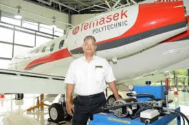 Pekerjaan serta dampak negatif bagi lingkungan. Datuk Raih Diploma Aeroangkasa Berpeluang Ke Nus Pula Berita Gaya Hidup Beritaharian Sg