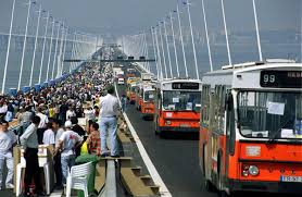 Inaugurada a 4 de abril de 1998, a ponte é a mais longa ponte da europa , com os seus 17,2 km de comprimento, dos quais 10 estão sobre as águas. 10 Curiosidades Sobre A Ponte Vasco Da Gama Lisboa Secreta