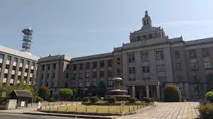 オウム病に集団感染か、滋賀 同じ職場の15人が症状 ｜ 共同通信滋賀県は4日、東近江市の60代と40代の女性2人が、鳥から人に感染するオウム病にかかったと発表した。 オウム病に集団感染か、滋賀 同じ職場の15人が症状. Vfjqxaqrjjhkrm