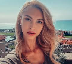 Abia atunci am înțeles,andreea bălan, imagini din culisele unui videoclip de succes semnalează situații deosebite. EmoÈ›ii Mari Pentru Andreea BÄƒlan Ce Diagnostic Are Fiica Sa Clara Capital