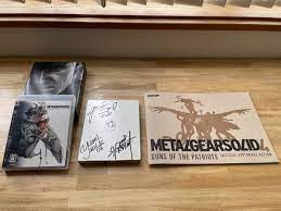 PS3)METAL GEAR SOLID 4 小島秀夫氏,新川洋司氏,菊地由美氏 サイン入り METAL GEAR SOLID4 signed  Hideo Kojima(テレビゲーム)｜売買されたオークション情報、Yahoo!オークション(旧ヤフオク!) の商品情報をアーカイブ公開 -  オークファン（aucfan.com）