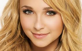 Descarga increíbles imágenes de fondos de pantalla gratuitas. Celebridades Femeninas Famosas Hd Fondos De Pantalla Descarga Gratuita Wallpaperbetter