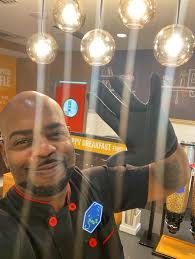 SINGER CARLA MARIE RE RE BARNES GOT HER WORLD🌎 FAMOUS  CHITTERLINGGGGGGGGS!!!!!!AYYYYYYYYYE!!!ITS 3 AM IN MEMPHIS TENNESSEE MY  CHITLINS SO GOOD SHE EATING THEM@IN BED!White Sheets Baby!LIVE REVIEW #fyp  #review #chitterlings #memphistennessee