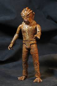 Dr Who Custom Silurian Figure By 7cardinalsins On Etsy 65 00 Figures Lion Sculpture Dr Who