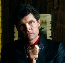Everett McGill