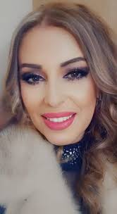 الفنانة سيلفي متى ضيفة راديو باكس الجمعة الساعة ٥ المسا مع ايلي فريحة.