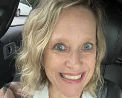 Donna Wentz's Instagram, Twitter & Facebook