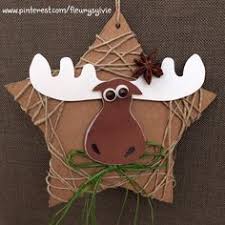 Noël bricolage décoration bricolage noel facile decoration porte decoration noel diy déco facile décorations de noël à fabriquer pinterest noël : Bricolage Enfant Pour Noel Une Etoile En Carton Http Pinterest Com Fleurysylvie Mes Creas Pour Les Ki Bricolage Noel Bricolage Noel Enfant Noel D Enfants