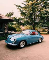 Robert Foresta Keeps This Classic Porsche At His Miami Residence Bmwclassiccars Classic Porsche Classic Cars Vintage Sedan Cars