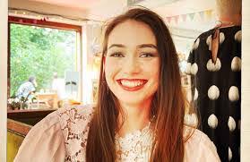 Grace Hinton's Instagram, Twitter & Facebook