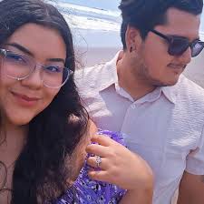 Jacob Elordi interpretó a un ser asqueroso, retorcido y desagradable que  hasta llega a parecer depravado. Sus escenas son difíciles de ver, digerir  y son repulsivas. La película me da cringe completamente.