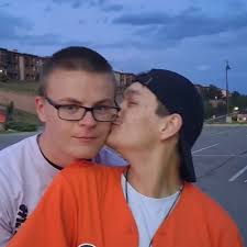 Brendan Sanchez (@itsbrendanangelo) • Instagram photos and videos