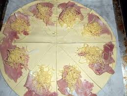Recette De Croissant Au Jambon Et Fromage Par Jeanmerode Croissant Au Jambon Jambon Et Fromage Croissant Jambon Fromage
