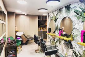 No amount of deep conditioning can hydrate it), it's not a bad idea. Hairdressers And Hair Salons Near London Bridge London Treatwell