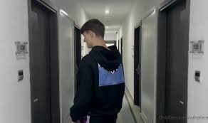 Svandylove – Sven fucks Valentin (valsplace)