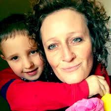 Anna Hickson's Instagram, Twitter & Facebook