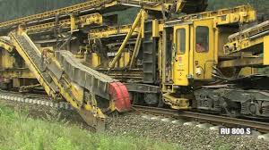 Railroad Assembly Line That Is A Seriously Incredible Machine I Could Watch That All Day In 2020 Model Railroad Work Train Train Layouts