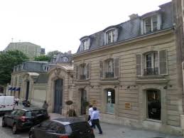 93 faubourg saint honore : Luc Besson Vend Son Hotel Particulier Rue Du Faubourg Saint Honore