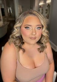 M A G N O L I A 🎀 𝑔𝓇𝒶𝒹𝓊𝒶𝓉𝒾ℴ𝓃 𝓅𝒶𝓇𝓉𝓎 𝒽𝒶𝒾𝓇／𝓂𝒶𝓀ℯ𝓊𝓅  🎓⚖️📝 got to glam this law school graduate for her graduation party at The  Blanche a few weeks ago -