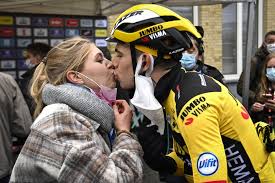 The latest tweets from wout van aert (@woutvanaert). Sarah De Bie Over Fons Van Aert En De Rivaliteit Tussen Wo Gazet Van Antwerpen Mobile