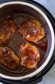 Set the instant pot to sauté and stir in the cornstarch slurry. Instant Pot Pork Chops With Honey Garlic Sauce Kristine S Kitchen