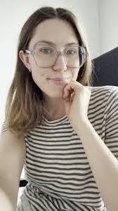 Melanie Bent's Instagram, Twitter & Facebook