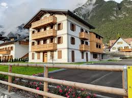 Scopri subito migliaia di annunci di privati, agenzie e costruttori e trova la tua futura casa su subito.it Appartamenti Ristrutturati Ad Auronzo Di Cadore Proposta 5