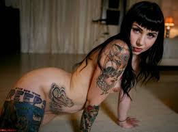 Download 2560x1889 brunette, model, milf, brown eyes, natural small tits,  amatuer, ink art, picerings, smirk smile Porno Photos, Erotic Wallpapers