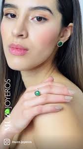 Exclusivas, únicas como las esmeraldas que acompañan estas hermosas joyas,  piedras en forma de trapiche. Esmeraldas colombianas certificadas y oro de  18k Contacto:. 3208530037wa.me/573208530037/#muzo ...