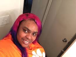 Candice Holsey's Instagram, Twitter & Facebook