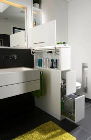 Raumteiler Als Raumwunder Badezimmer Von Raumwerk Tischlerei Gmbh Als Badezimmer Bathroom Gmbh Ra Bathrooms Remodel Modern Bathroom Modern Room Divider