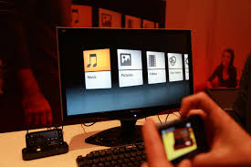 File:Motorola Atrix 4G Entertainment ...