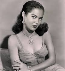 Black Actresses In Their 40s And 50s V I N T A G E On Instagram Dona Drake 1940s Donadrake Vintagevibes 40s 40svintage 50s Cla In 2020 Dona Drake Black Actresses Hollywood Gossip