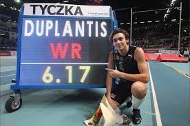 117 datos y curiosidades del super sayajin 4 dragón ball. Recordista Mundial Aos 20 Anos Sueco Do Salto Com Vara Desponta Como Candidato A Astro Do Atletismo Atletismo Ge