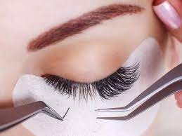 Untuk keseharian cara mempertegas bulu mata sering menggunakan eyeliner maupun maskara. Eyelash Expert Bekasi Harga Promo 2021 Di Traveloka Xperience