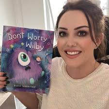 Hi lovely people! Happy Sunday, hope you're all doing well 💜 I just wanted  to share that my book