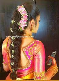 Simple Flowers For Engagement Wedding And Seemantham For Pellipoolajada Indian Bride Hairstyle Hairdo Wedding Bride Hairstyles