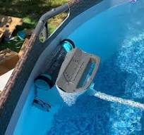 Рейтинг лучших роботов-пылесосов для бассейна 2024