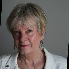 Linda Lade's Instagram, Twitter & Facebook