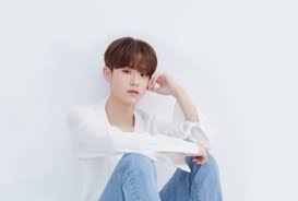 Dia sudah lulus dari sekolah dasar dan sekarang dia. P16duqz4qoelmm