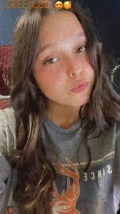 Liz Hargis's Instagram, Twitter & Facebook