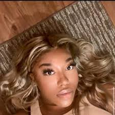 Mai Freeman (@_maifreeman)