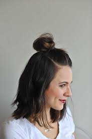 My hair is super fine and on the thinner sideso im trying to keep heat off of my hair & i thought id show show how i style m. How To Do The Half Top Knot On Short Hair An Indigo Day