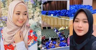 Hundreds of beautiful images of the mass ascensions of dozens of balloons were shared to instagram through the tag #coloradoballoonclassic and the official event location page. Mulianya Hati Farah Lee Misi Sumbangan Telekung Sejadah Kepada Mangsa Banjir Luar Jangkaan Mingguan Wanita